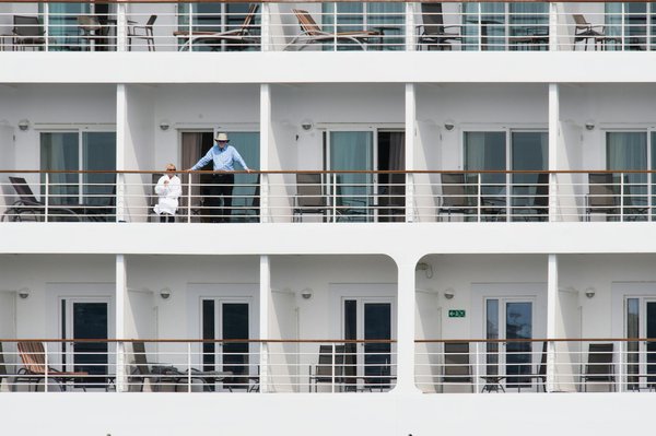 Quels sont les meilleurs conseils pour camper en toute sécurité près des volcans actifs?