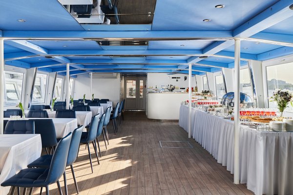 Organisez un événement inoubliable sur une péniche à paris